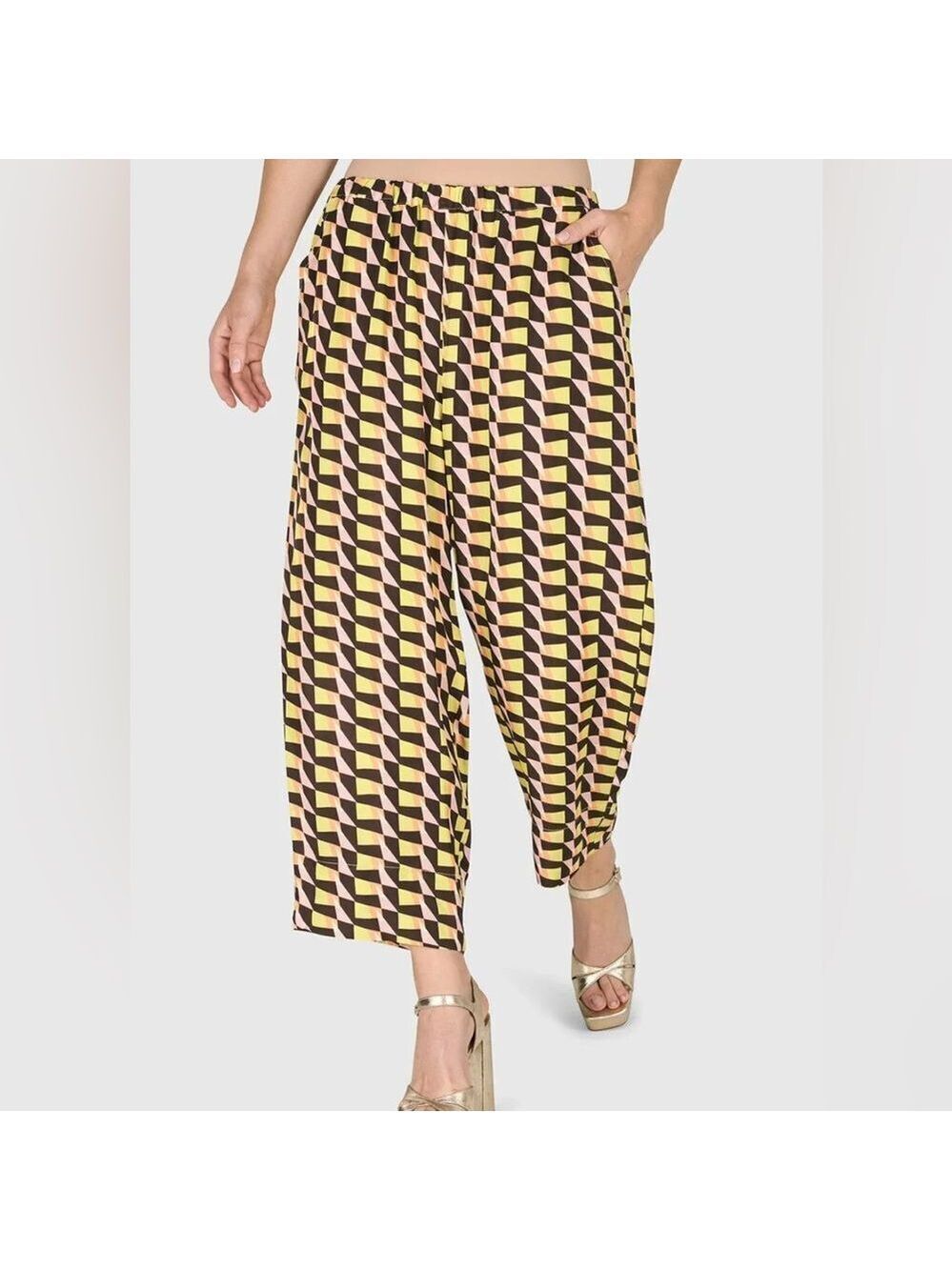 Alembika Penrose Geometric Wide Leg Cropped High Waist Pants
